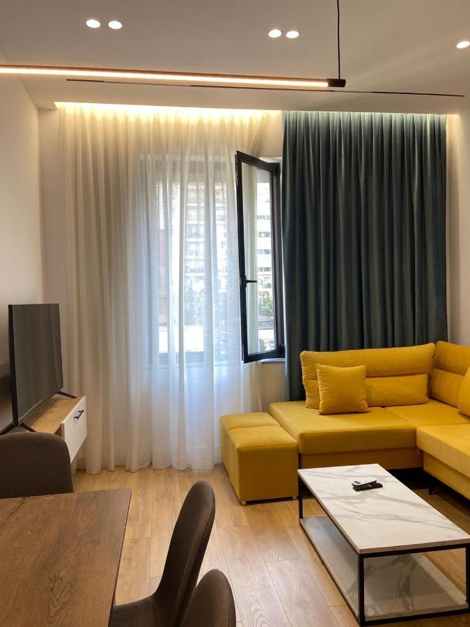 Jasemin Blloku Apartament Tirana
